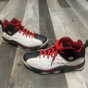 Jordan Jumpman Team 2 White/Black-Varsity Red